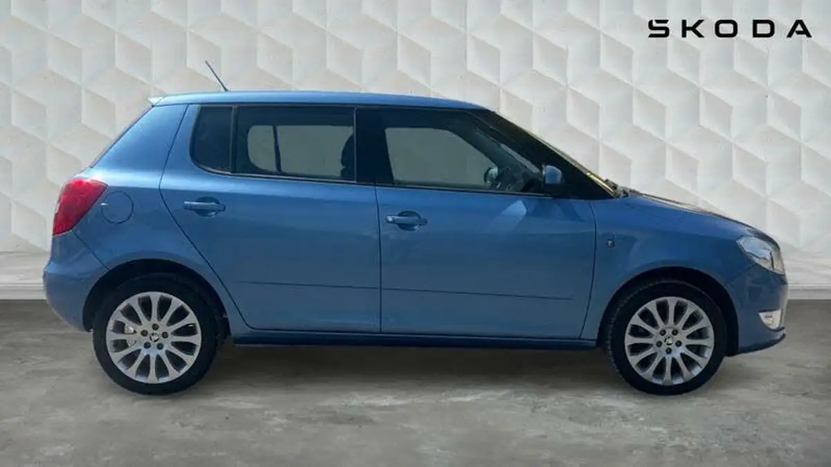2014-skoda-fabia-12-elegance-hatchback-dsg-big-3