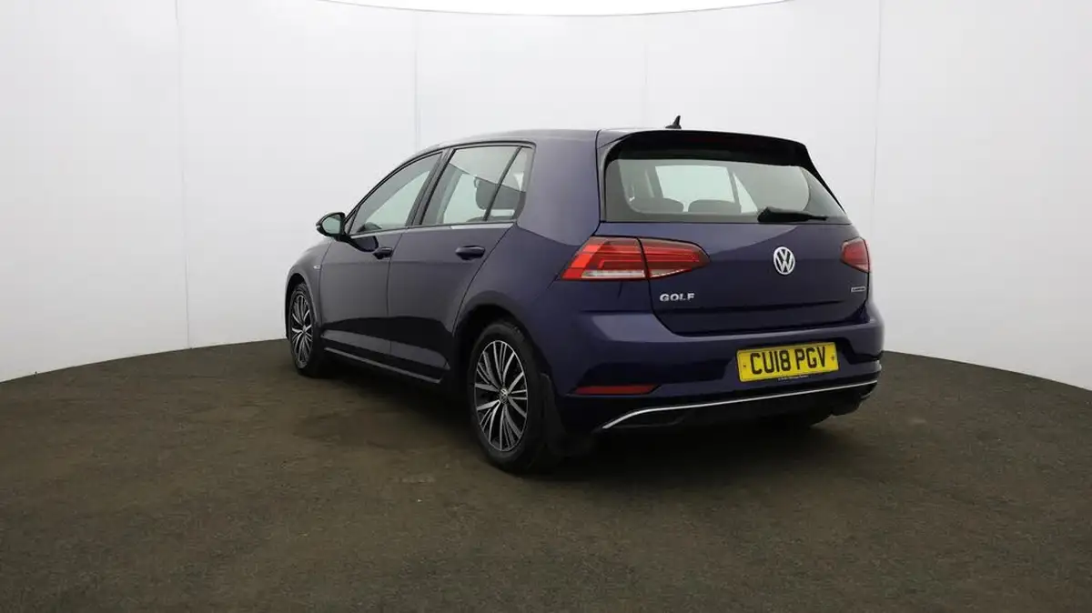 2018-volkswagen-golf-15-tsi-se-130ps-ss-hatchback-5d-big-46
