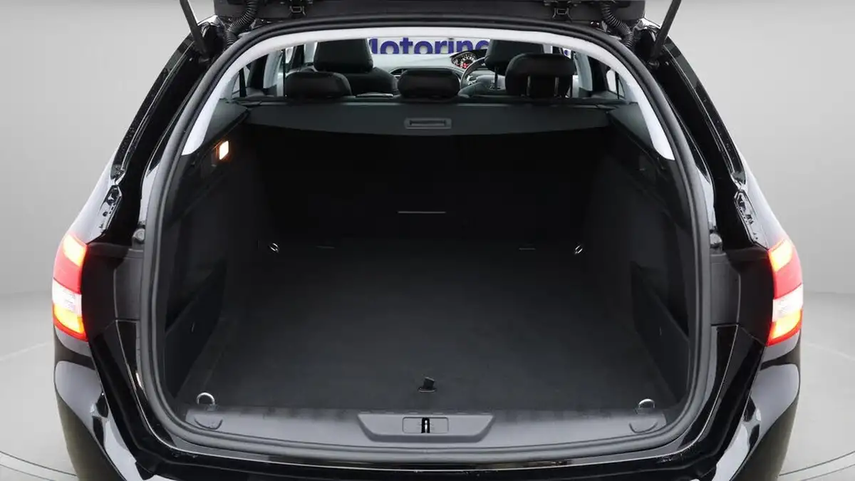 2020-peugeot-308-sw-12-puretech-tech-edition-eat8-big-17