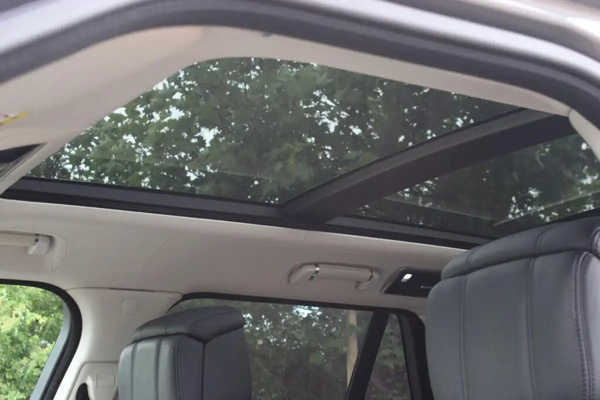 2019-land-rover-range-rover-30-sdv6-autobiography-big-5