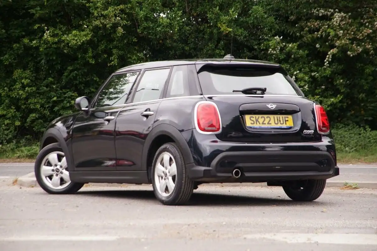 2022-mini-cooper-15-cooper-classic-hatchback-5d-auto-big-1