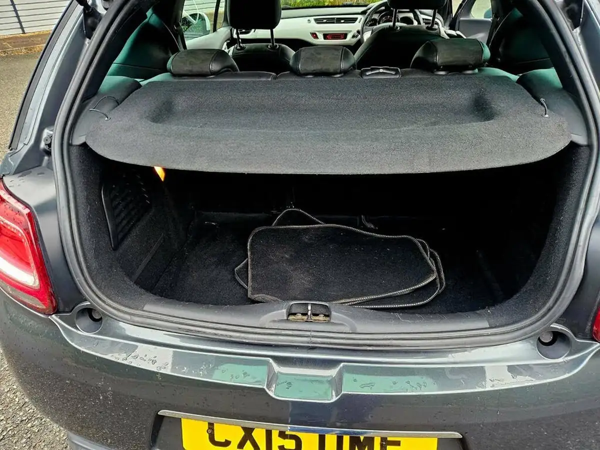 2015-citroen-ds3-12-dstyle-ice-big-11
