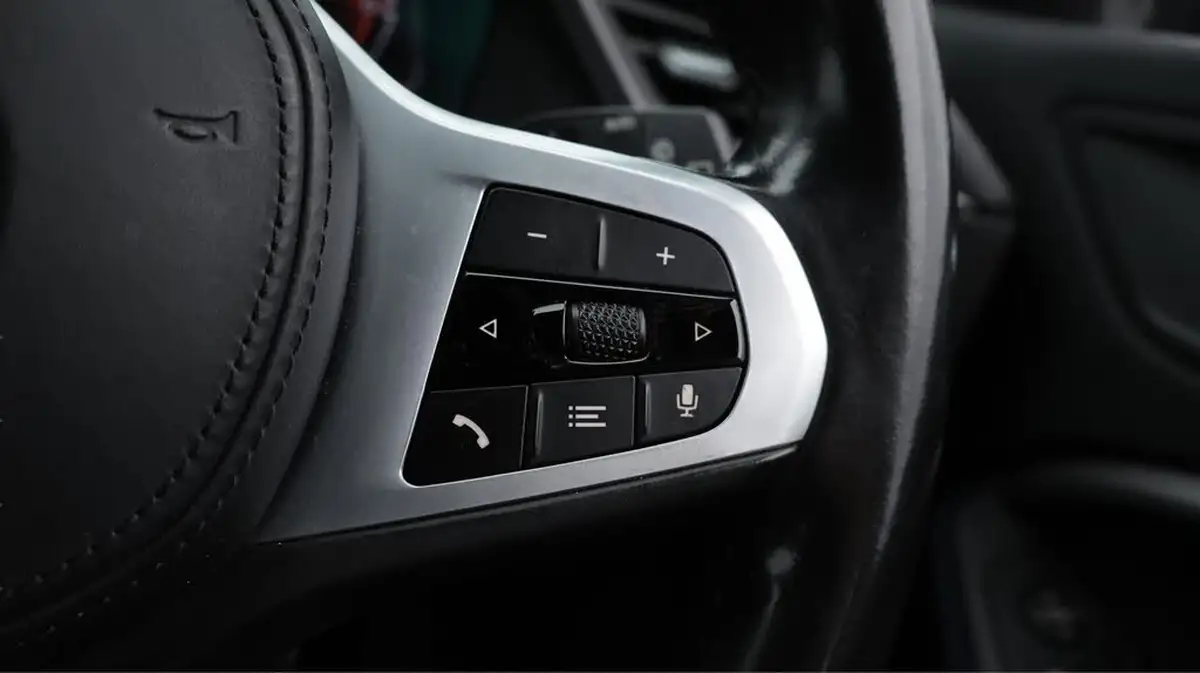 2022-bmw-1-series-15-118i-m-sport-lcp-dct-big-26