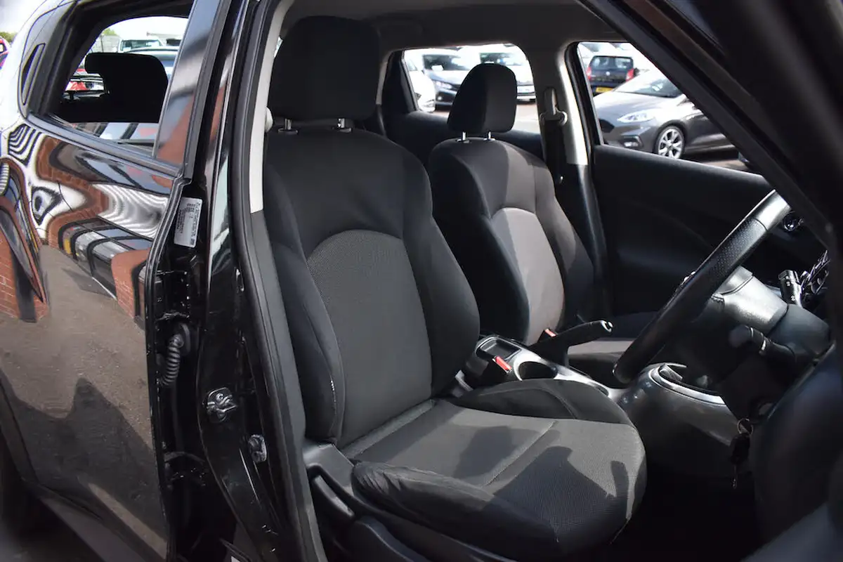 2011-nissan-juke-16-acenta-16v-1598cc-big-7