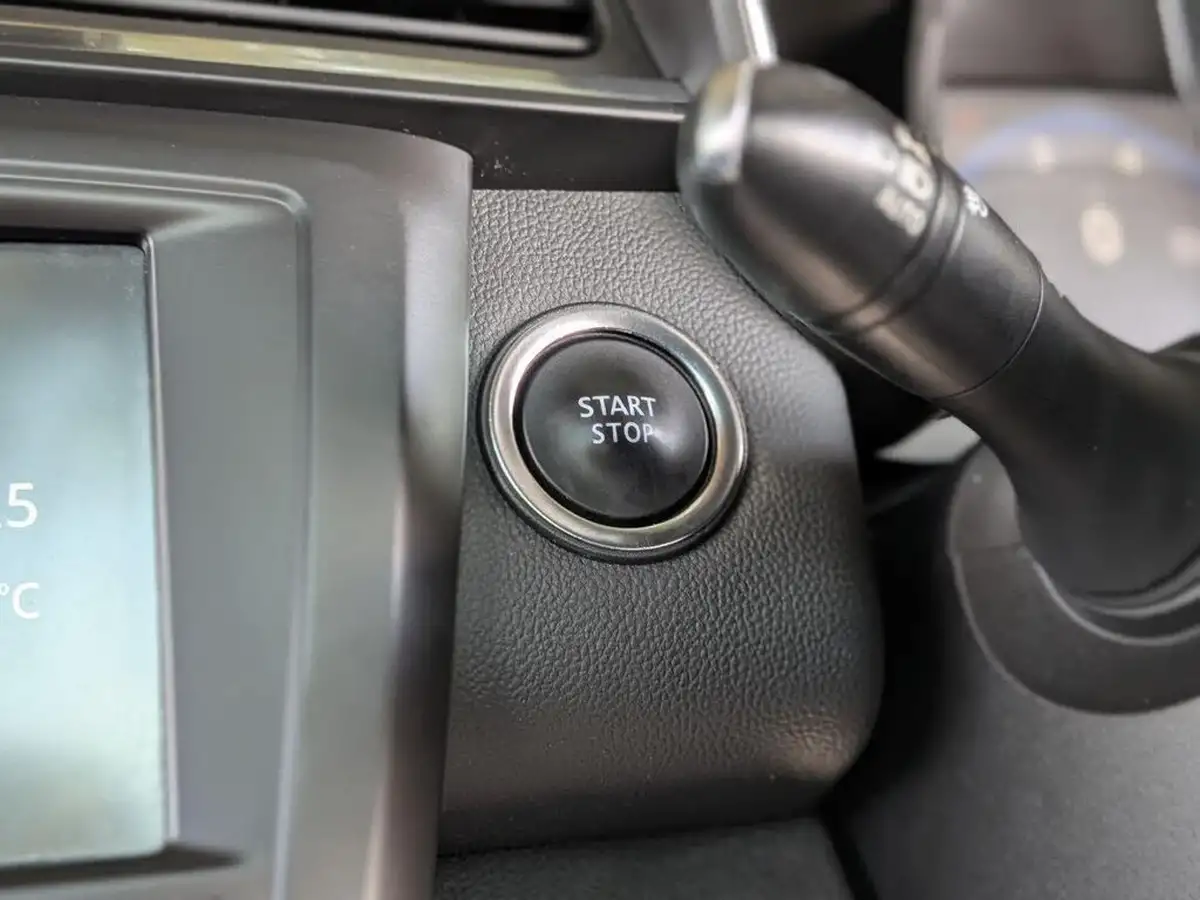 2018-renault-kadjar-12-tce-signature-nav-1197cc-edc-auto-big-39