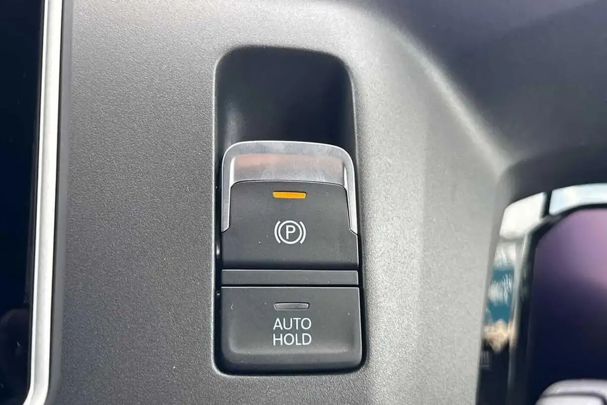 2024-volkswagen-crafter-20tdi-cr35-mwb-commerce-plus-140pseu6d-big-40