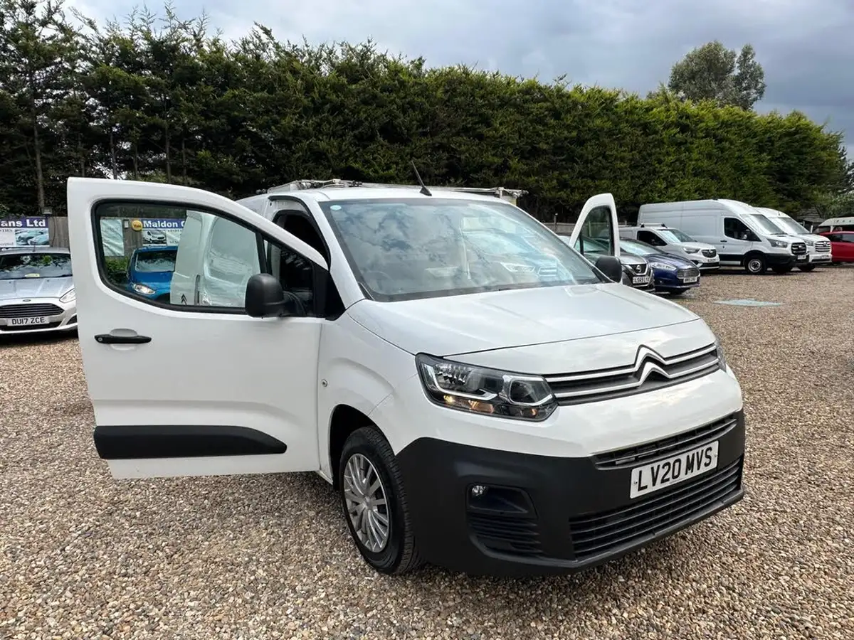 2020-citroen-berlingo-15bluehdi-650-enterprise-ss-big-24