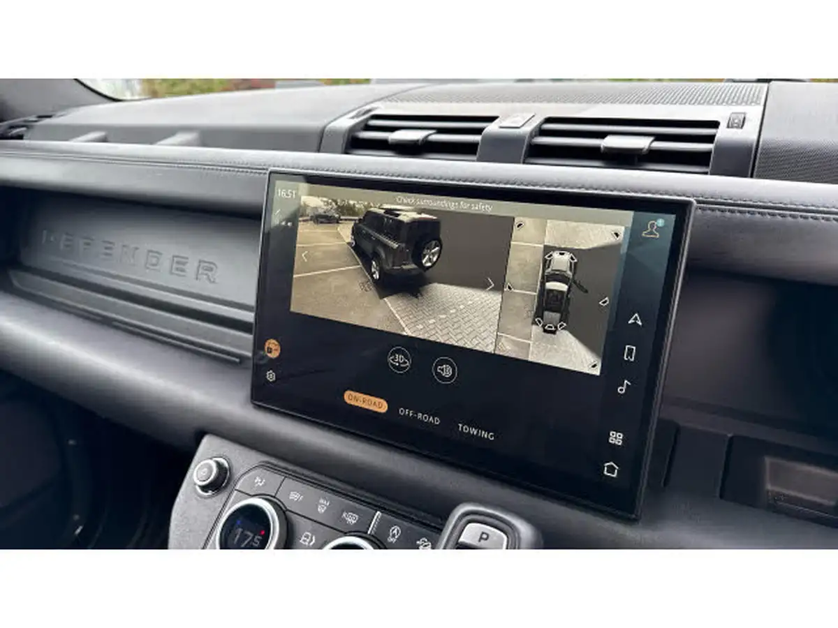 2024-land-rover-110-defender-30-d300-hard-top-x-dynamic-hse-110-big-11