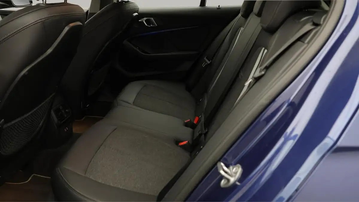 2022-bmw-1-series-15td-116d-sport-dct-big-16
