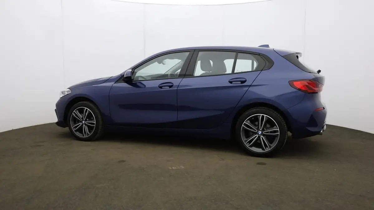 2022-bmw-1-series-15td-116d-sport-dct-big-68