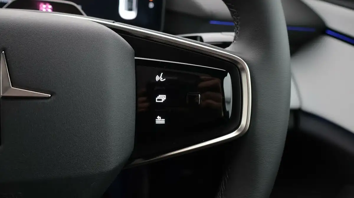 2024-polestar-polestar-4-e-ps4-200kw-single-big-24