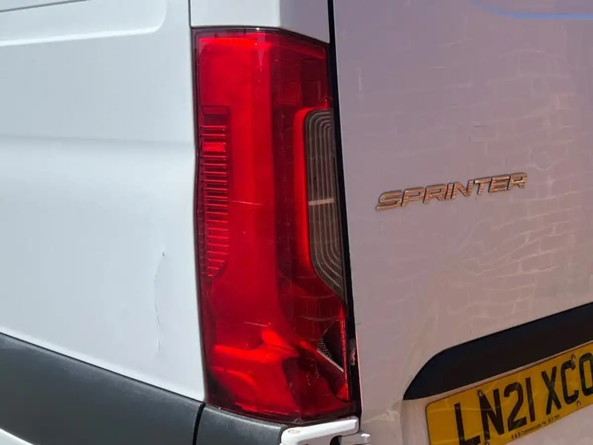 2021-mercedes-benz-sprinter-20cdi-315-l1h1-progressive-150pseu6dt-panel-rwd-eco-gear-360-big-29