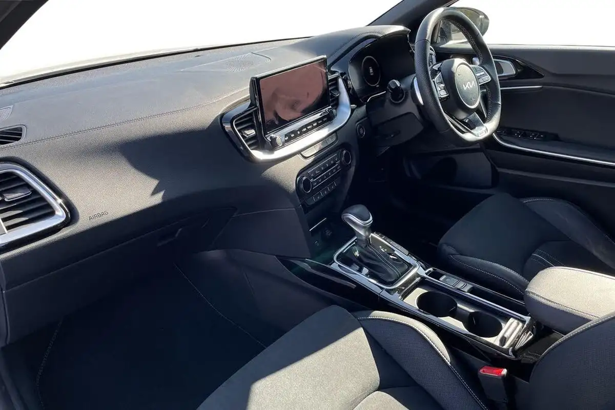 2024-kia-xceed-15-t-gdi-gt-line-s-138bhp-dct-big-6