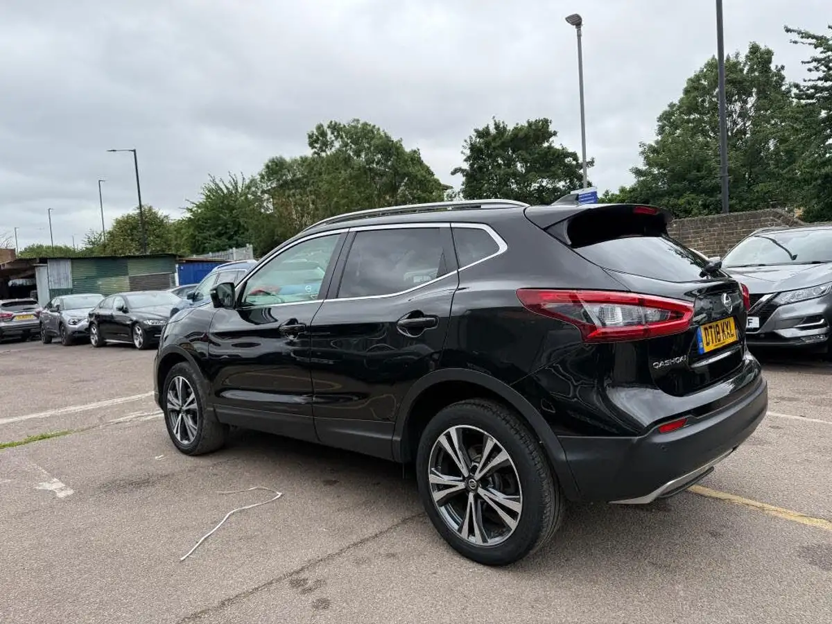 2018-nissan-qashqai-12-dig-t-n-connecta-big-8