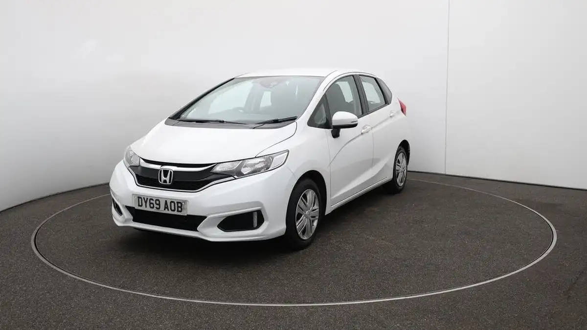 2019-honda-jazz-13-i-vtec-s-big-35