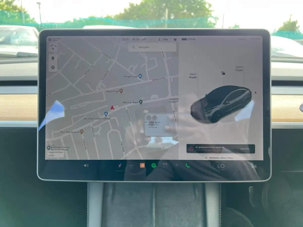 2021-tesla-model-3-e-long-range-4x4-big-16