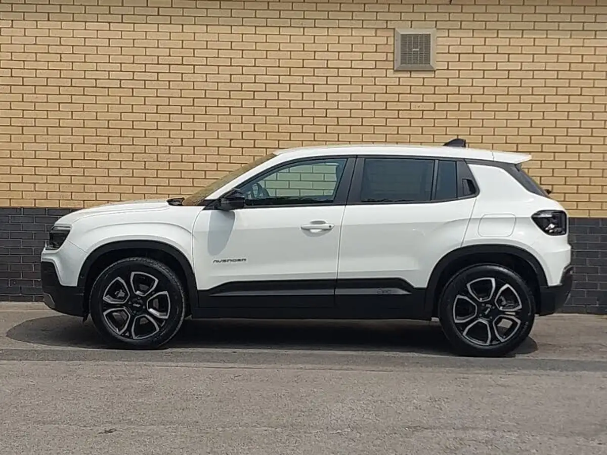 2025-jeep-avenger-12-gse-summit-e-hybrid-48v-auto-big-3