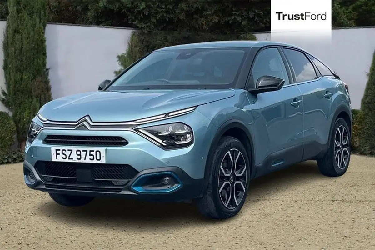 2022-citroen-c4-e-shine-plus-big-4