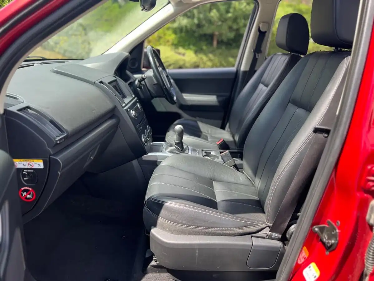 2014-land-rover-freelander-2-22td4-gs-big-18