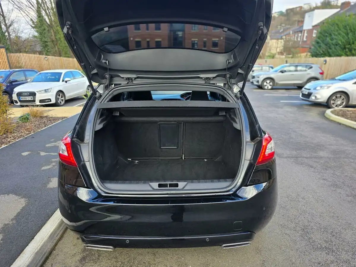 2016-peugeot-308-20-bluehdi-gt-eat6-big-40