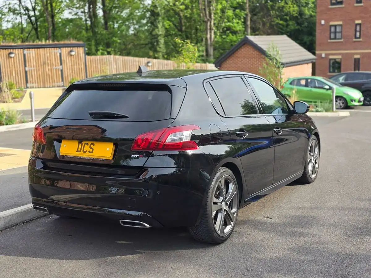 2016-peugeot-308-20-bluehdi-gt-eat6-big-16
