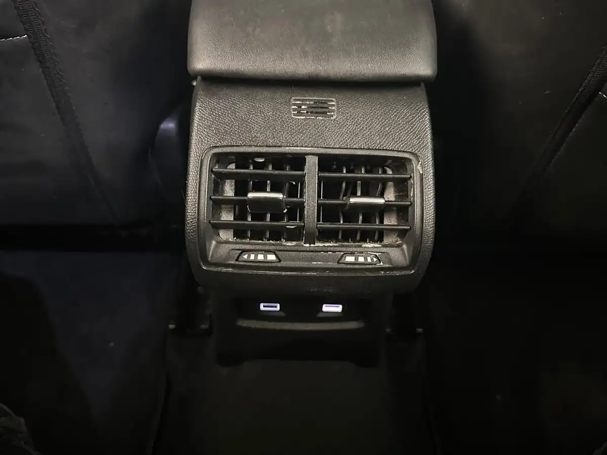 2021-citroen-c4-12-puretech-shine-plus-155ps-big-23