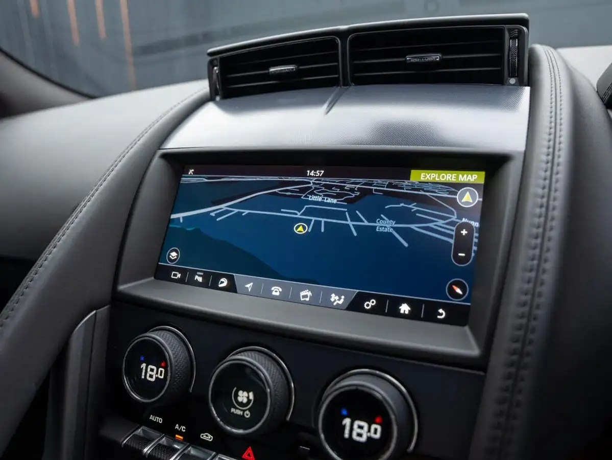 2019-jaguar-f-type-50-v8-sc-r-550ps-awd-ss-coupe-big-9