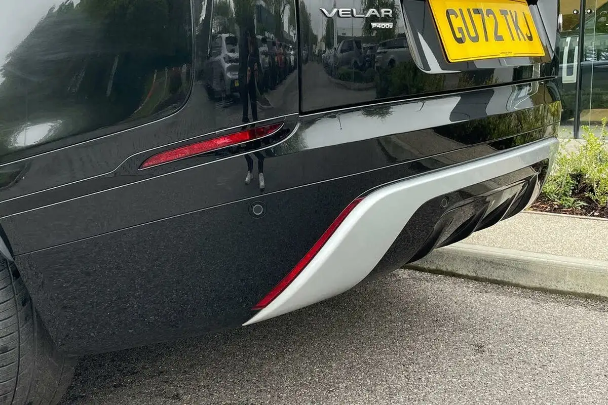 2023-land-rover-range-rover-velar-20-p400e-r-dynamic-se-big-30