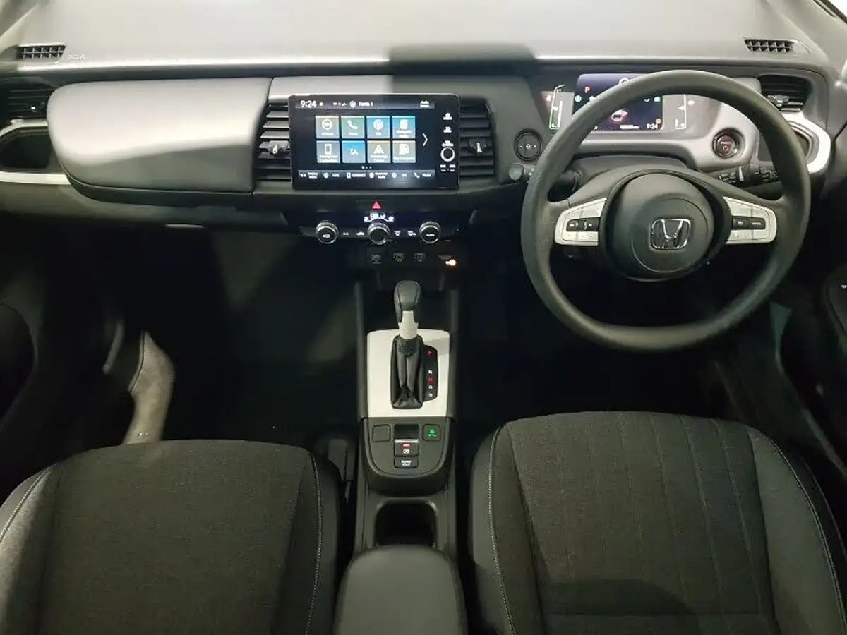2021-honda-jazz-15-i-mmd-sr-107ps-big-2