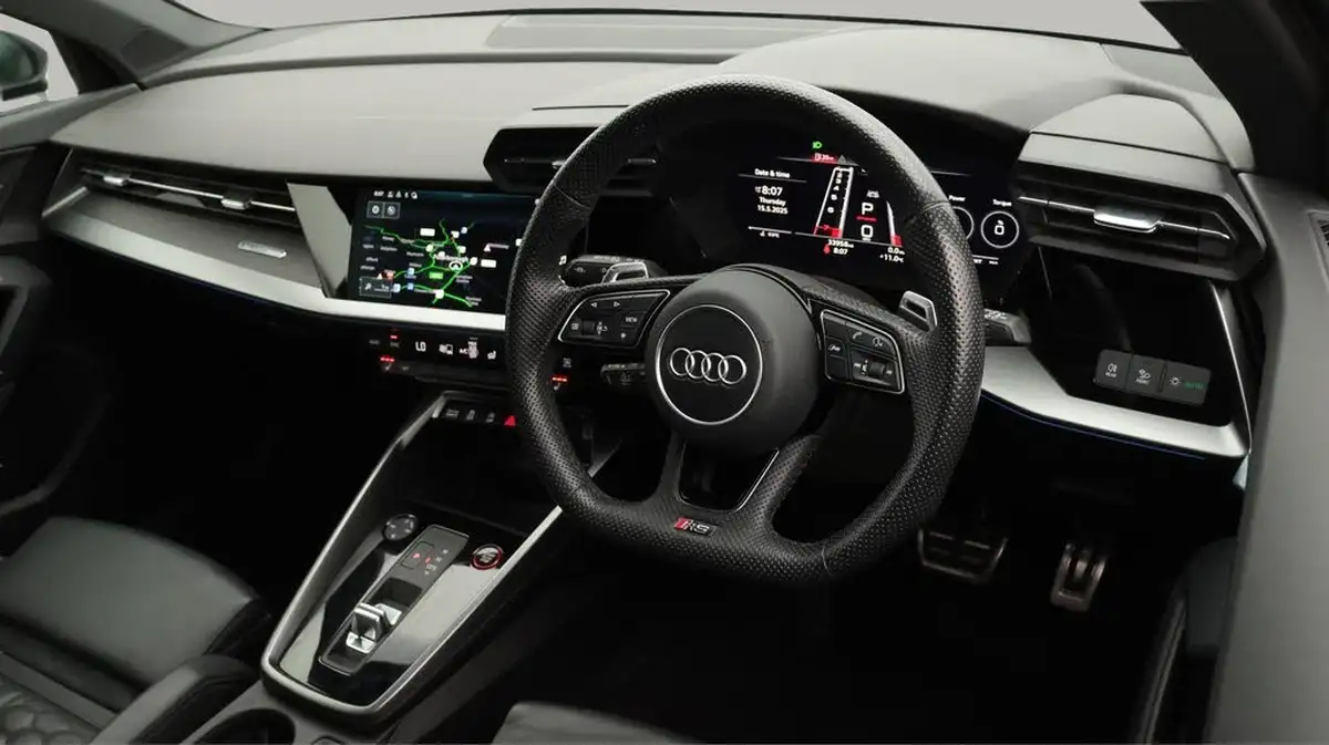 2022-audi-rs3-25-tfsi-sportback-5d-big-9