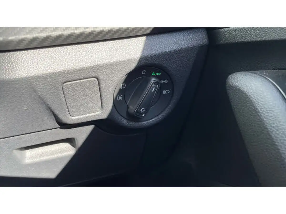 2025-skoda-kamiq-10-tsi-monte-carlo-116ps-dsg-big-32