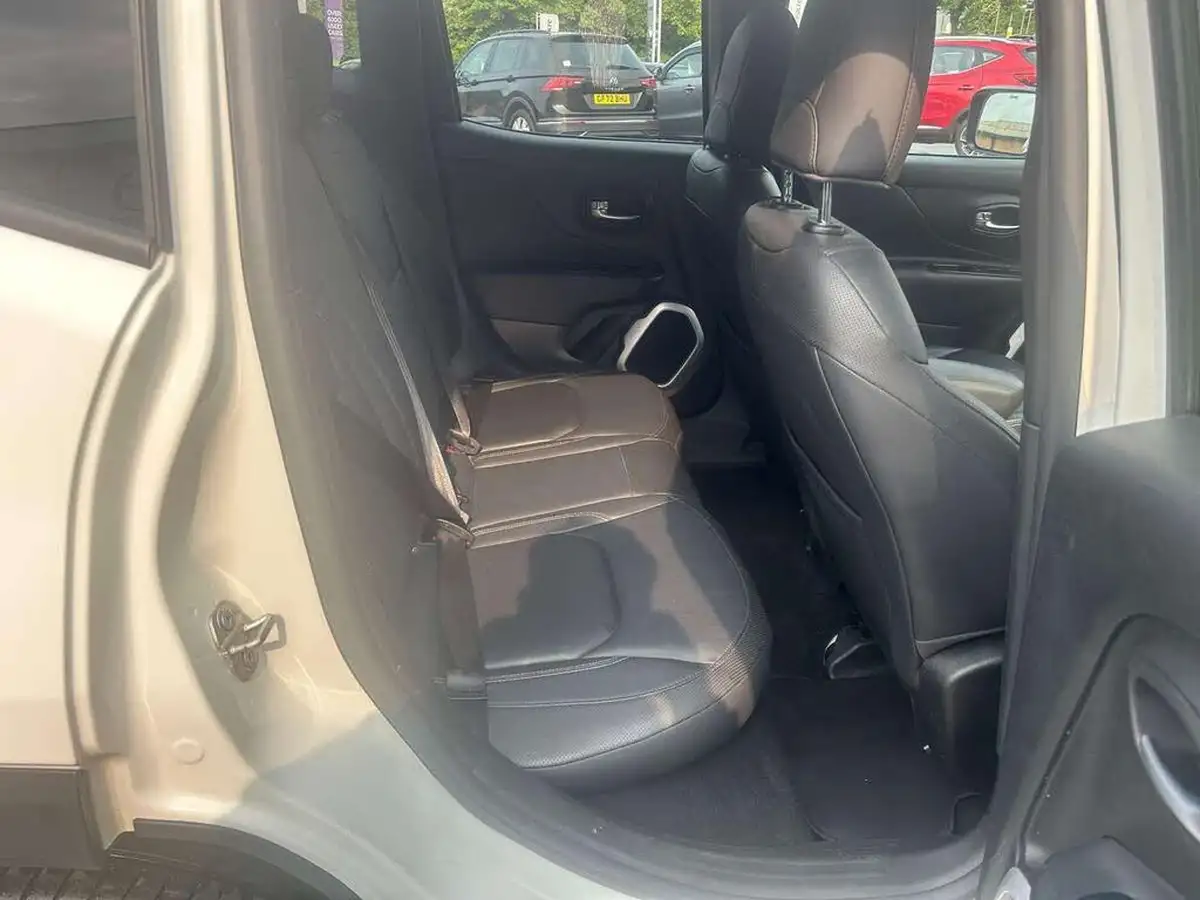 2016-jeep-renegade-16-multijet-ii-limited-ss-big-9