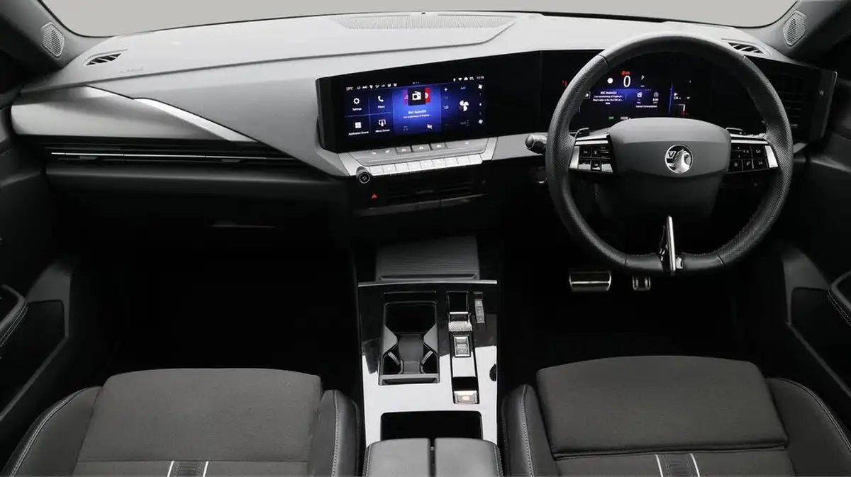 2023-vauxhall-astra-12-turbo-gs-hatchback-auto-big-13