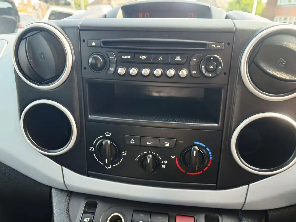 2014-citroen-berlingo-16td-multispace-vtr-90ps-big-23
