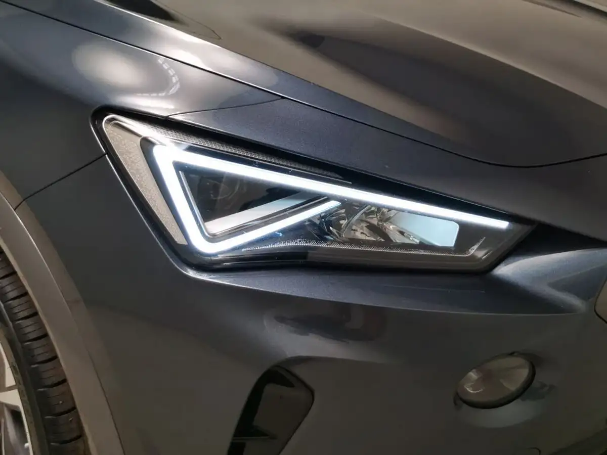 2024-cupra-formentor-14-e-hybrid-v1-big-33