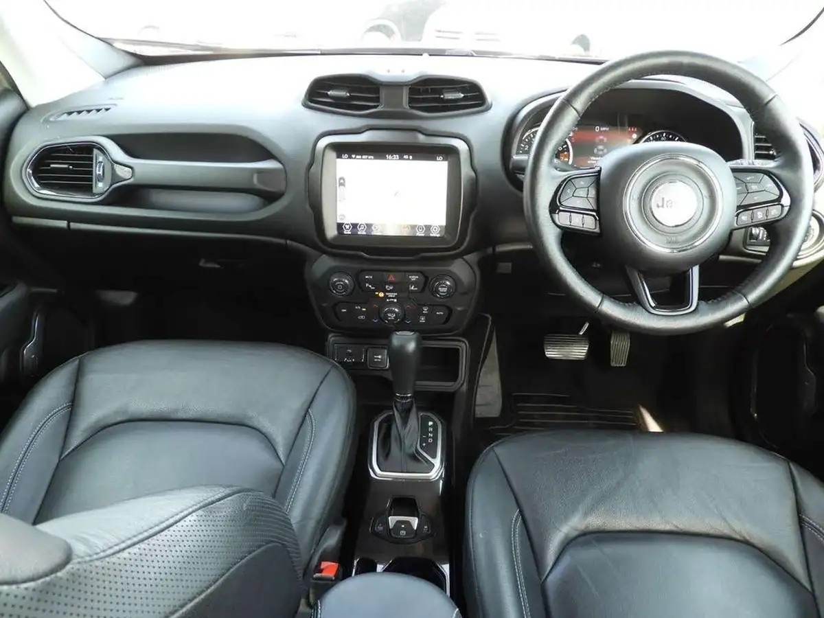 2022-jeep-renegade-15-s-big-11