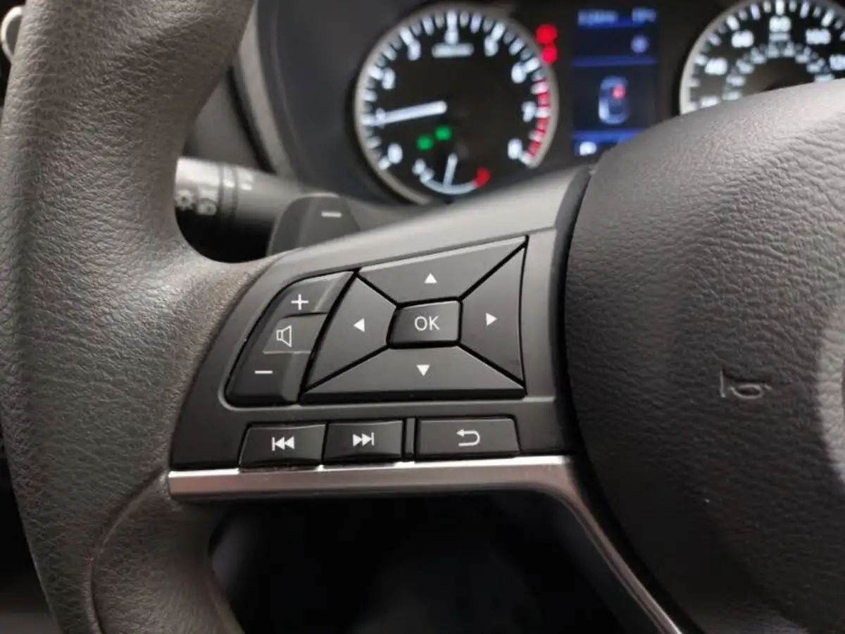 2020-nissan-juke-10-dig-t-acenta-117ps-dct-big-15