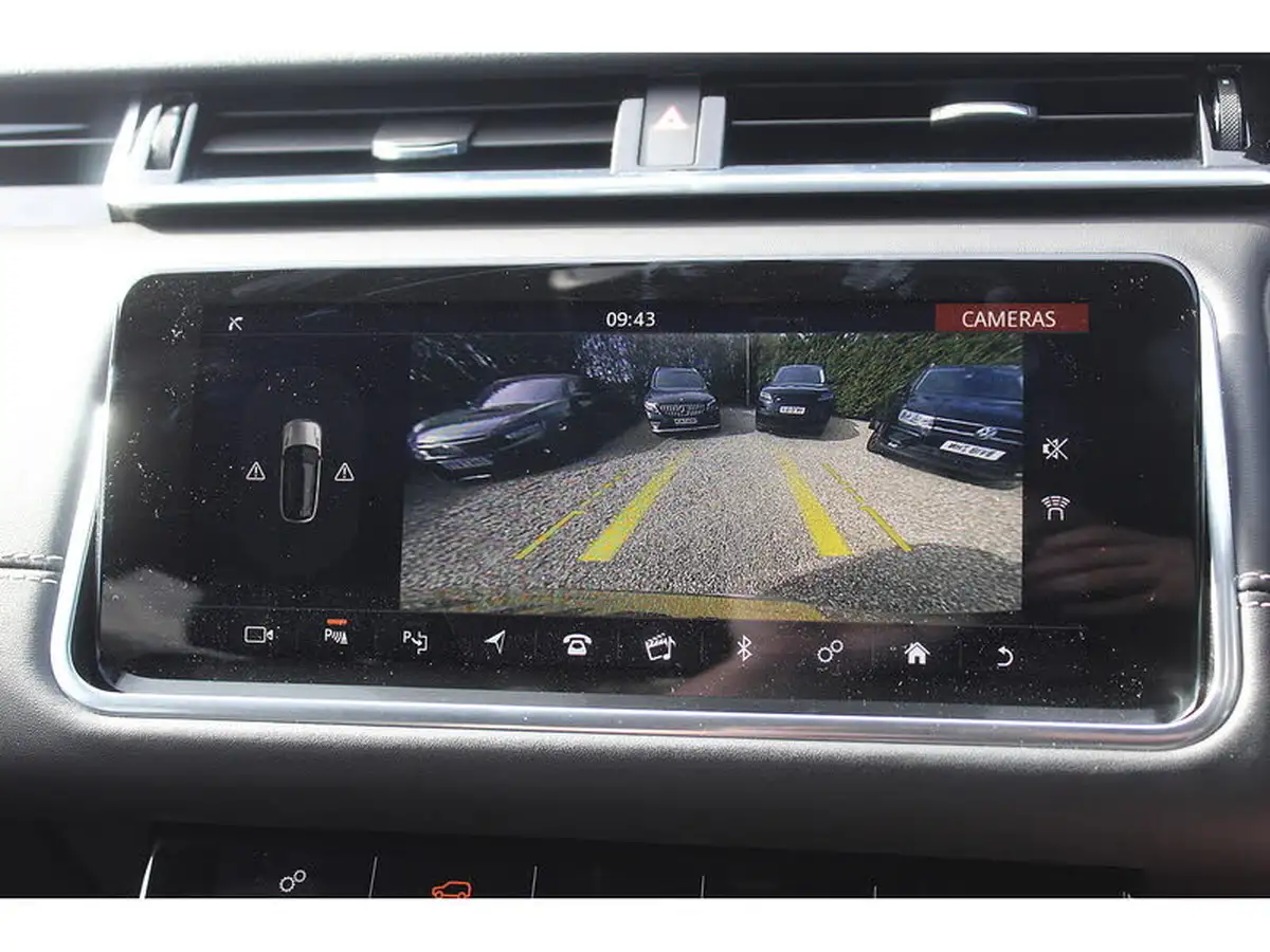 2018-land-rover-range-rover-velar-30-d300-r-dynamic-hse-ss-big-28