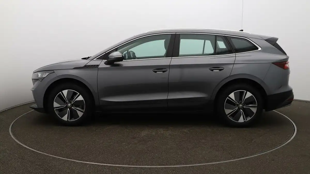 2022-skoda-enyaq-e-60-big-64