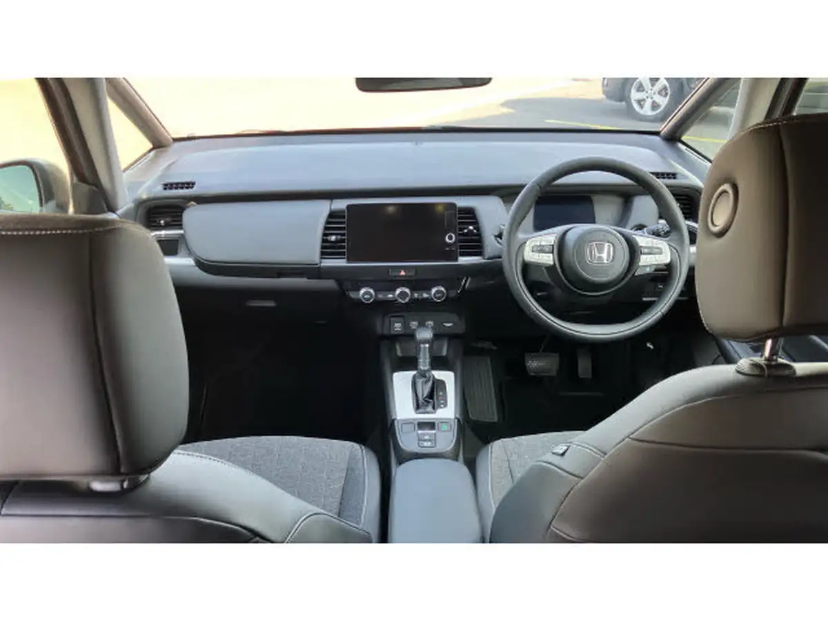 2021-honda-jazz-15-i-mmd-ex-107ps-big-3