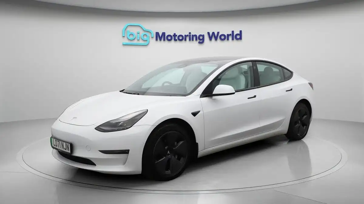 2021-tesla-model-3-e-long-range-awd-big-3