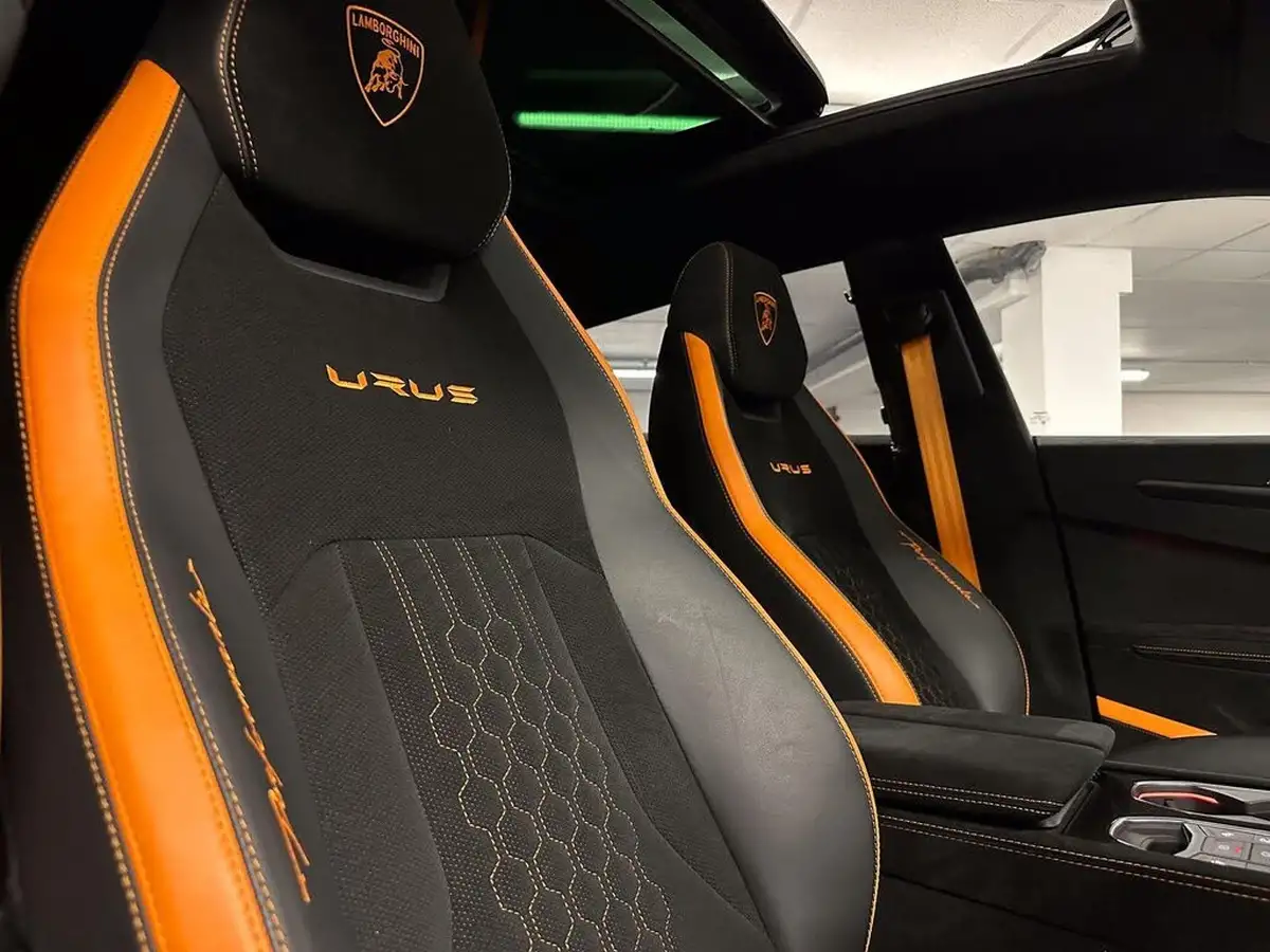 2023-lamborghini-urus-40-no-trim-big-35