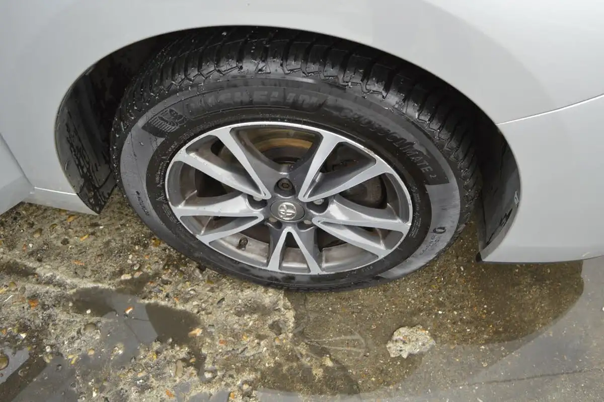 2014-toyota-verso-18-icon-7st-big-21