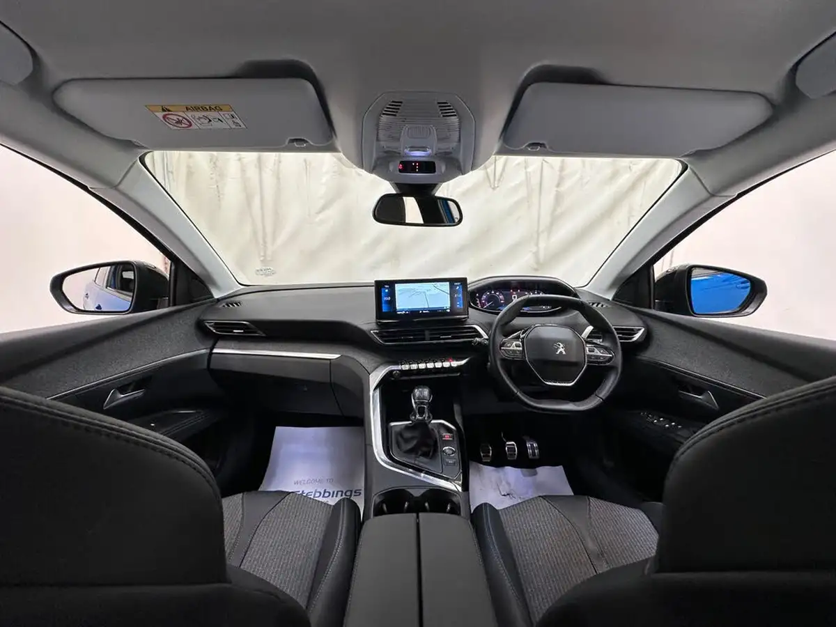 2022-peugeot-3008-suv-12-puretech-allure-premium-big-20
