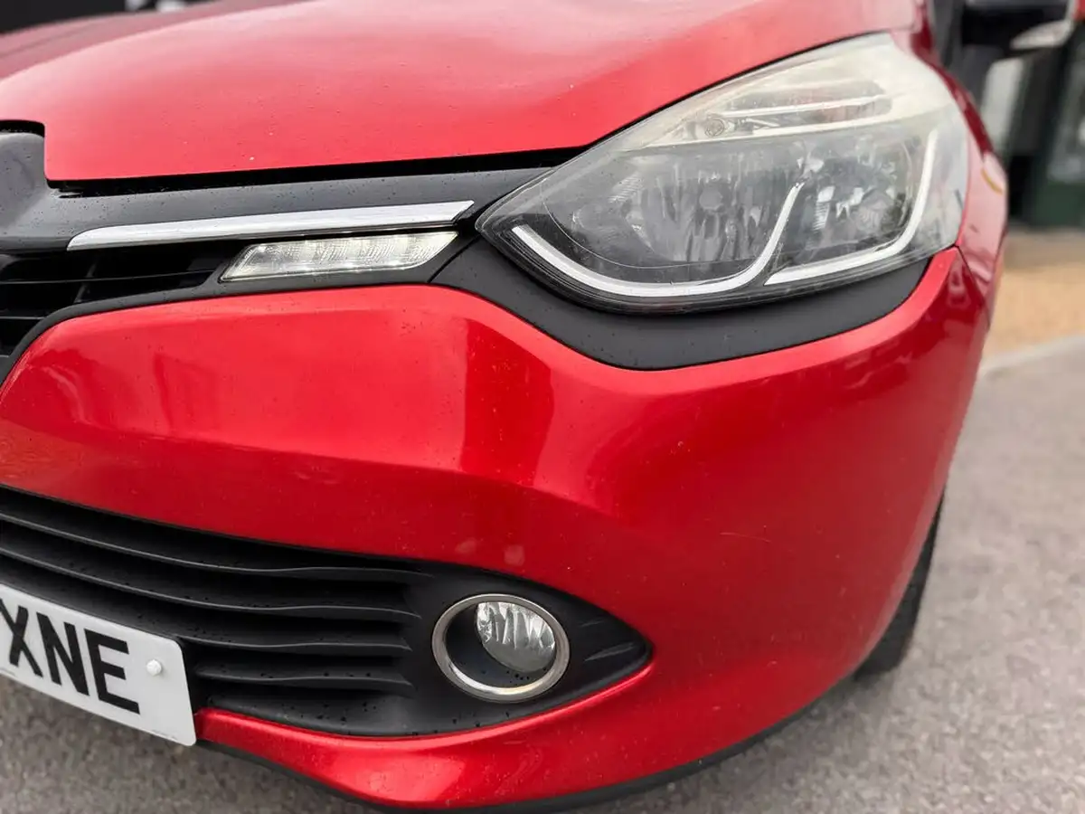2013-renault-clio-15dci-dynamique-s-medianavss-big-45
