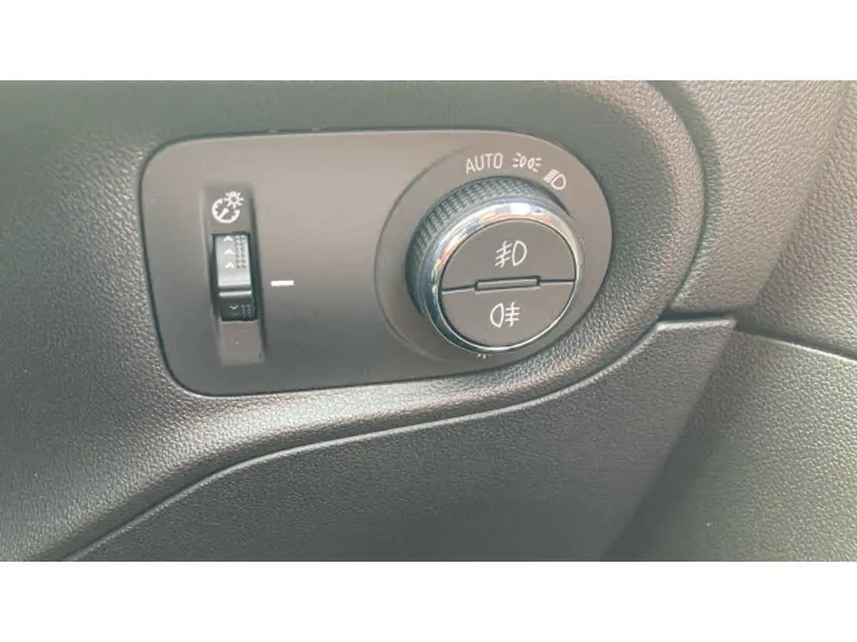 2022-vauxhall-grandland-12-ultimate-auto-big-21