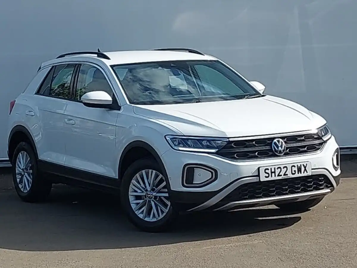2022-volkswagen-t-roc-10-tsi-life-big-0