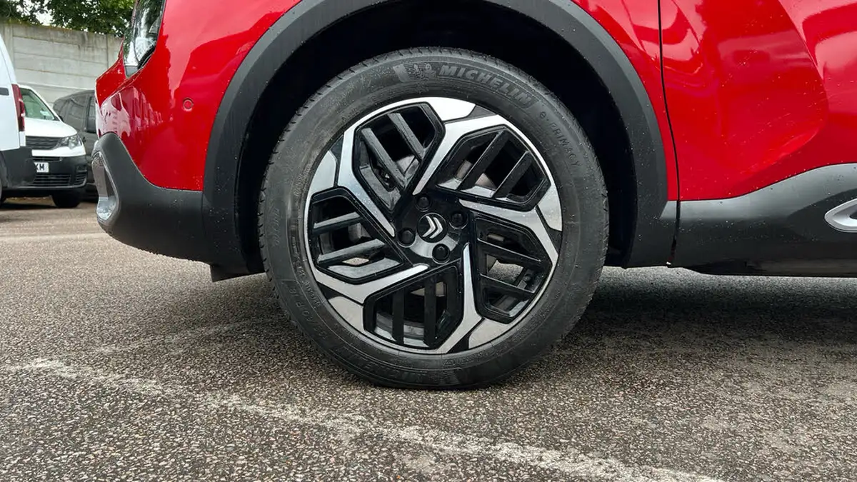 2024-citroen-c4-12-puretech-max-130ps-ss-eat8-big-14