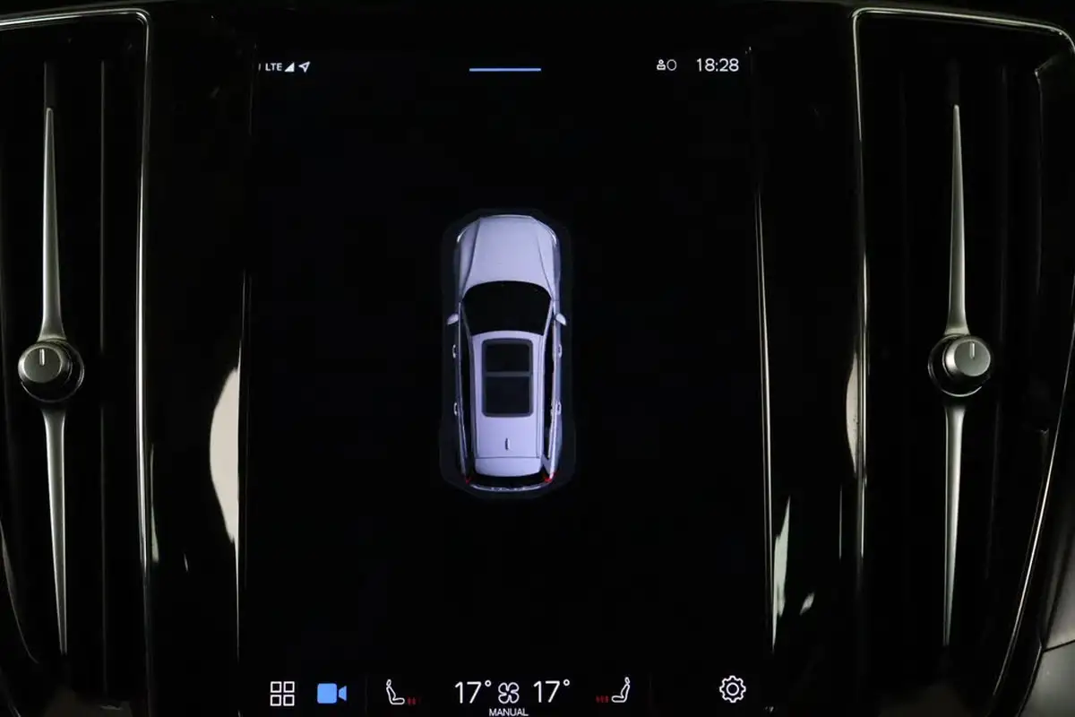 2023-volvo-v60-20-b3-core-big-37