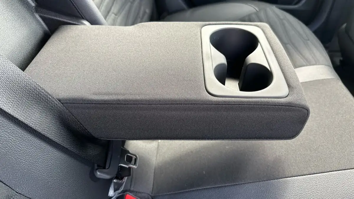 2025-kia-ceed-15-t-gdi-gt-line-dct-big-23